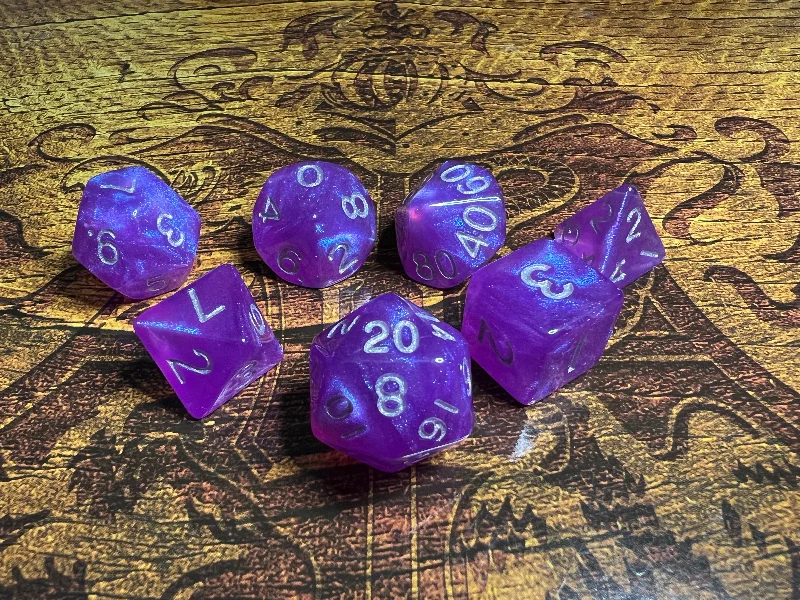 Stardust: Purple 16mm Resin Poly Dice Set