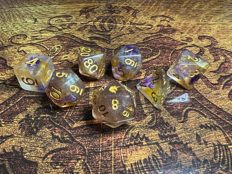 Unicorn: Royal Sunset 16mm Resin Poly Dice Set